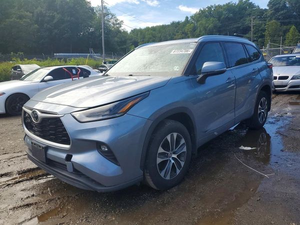 2021 TOYOTA HIGHLANDER