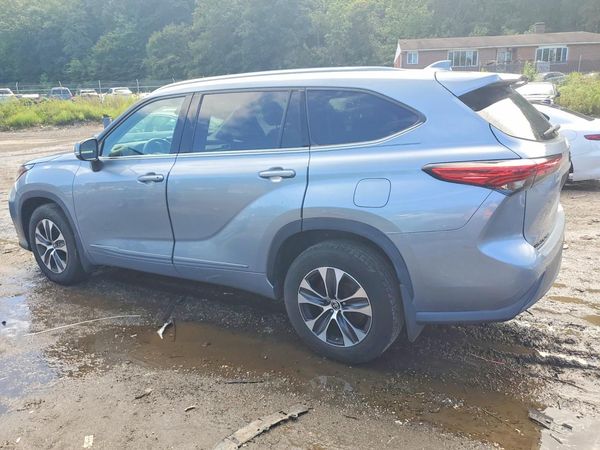 2021 TOYOTA HIGHLANDER