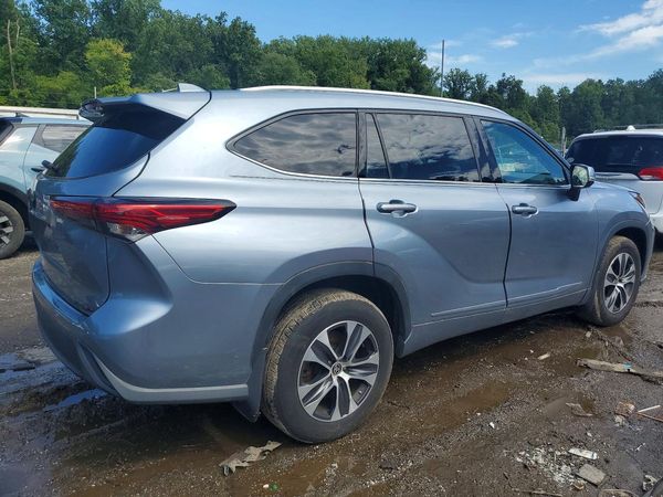 2021 TOYOTA HIGHLANDER