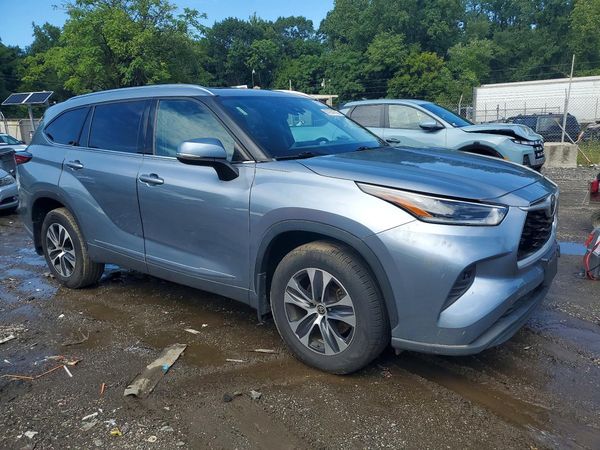 2021 TOYOTA HIGHLANDER