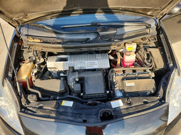 2015 TOYOTA PRIUS