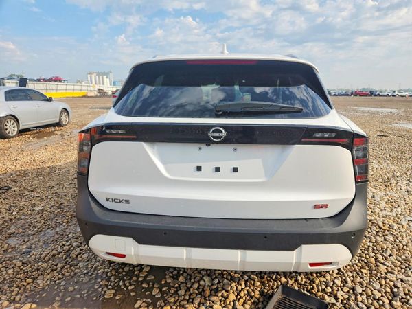 2025 NISSAN KICKS SR — DIRR