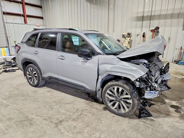 2025 SUBARU FORESTER Touring — Passenger 3/4