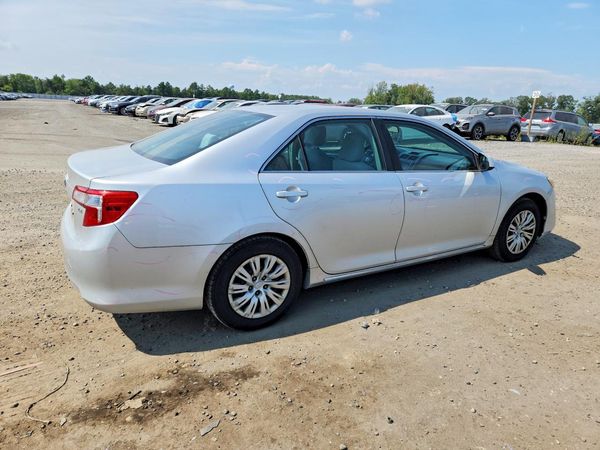 2013 TOYOTA CAMRY