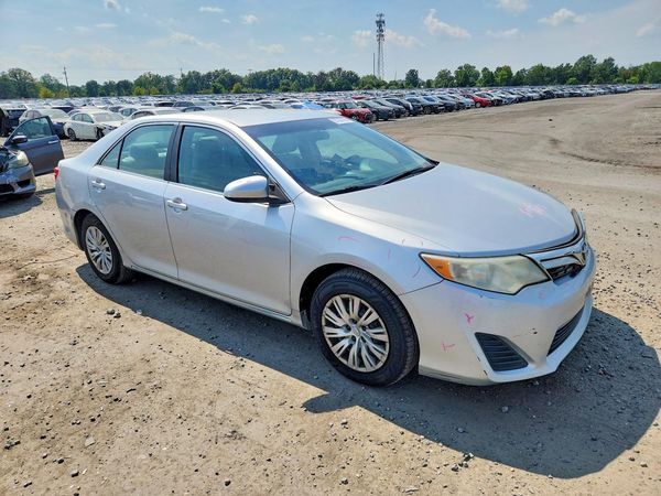 2013 TOYOTA CAMRY