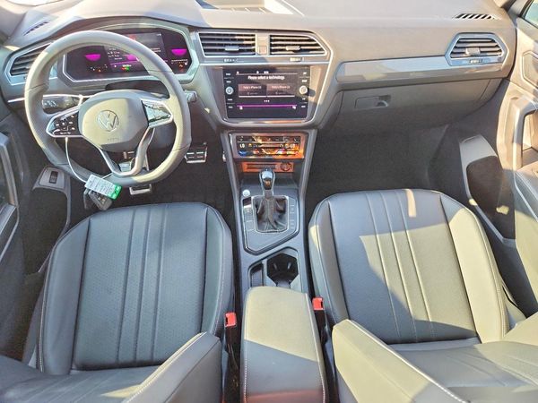 2022 VOLKSWAGEN TIGUAN SE R-Line Black