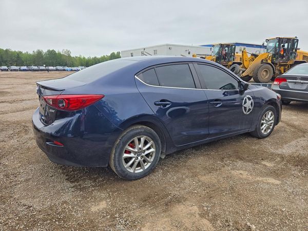 2018 MAZDA 3 SV