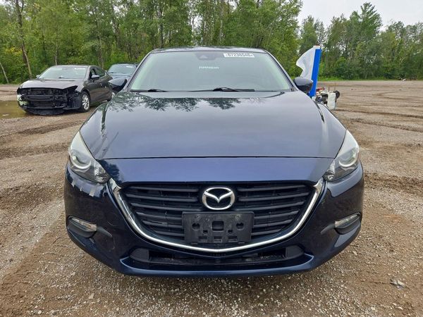 2018 MAZDA 3 SV