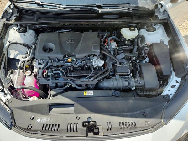2026 TOYOTA CAMRY — Engine bay