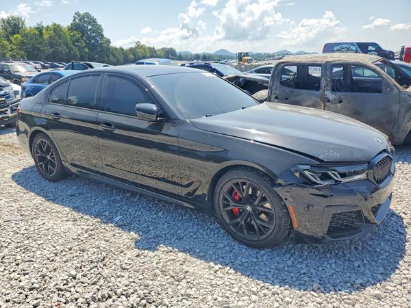2023 BMW 530