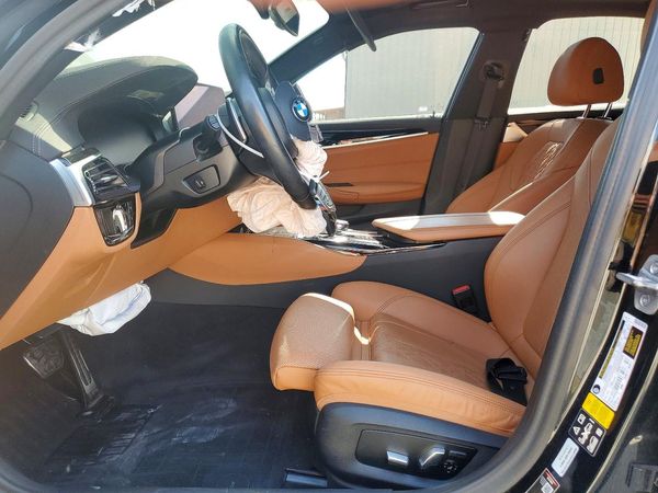 2023 BMW 530
