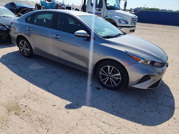 2022 KIA FORTE