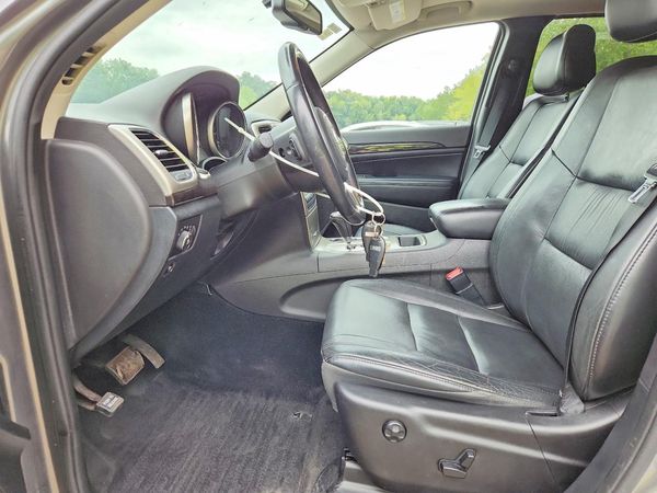2013 JEEP GRAND CHER Laredo