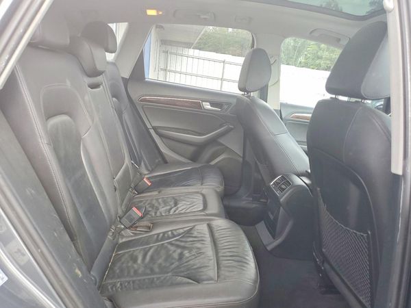 2017 AUDI Q5 quattro Premium