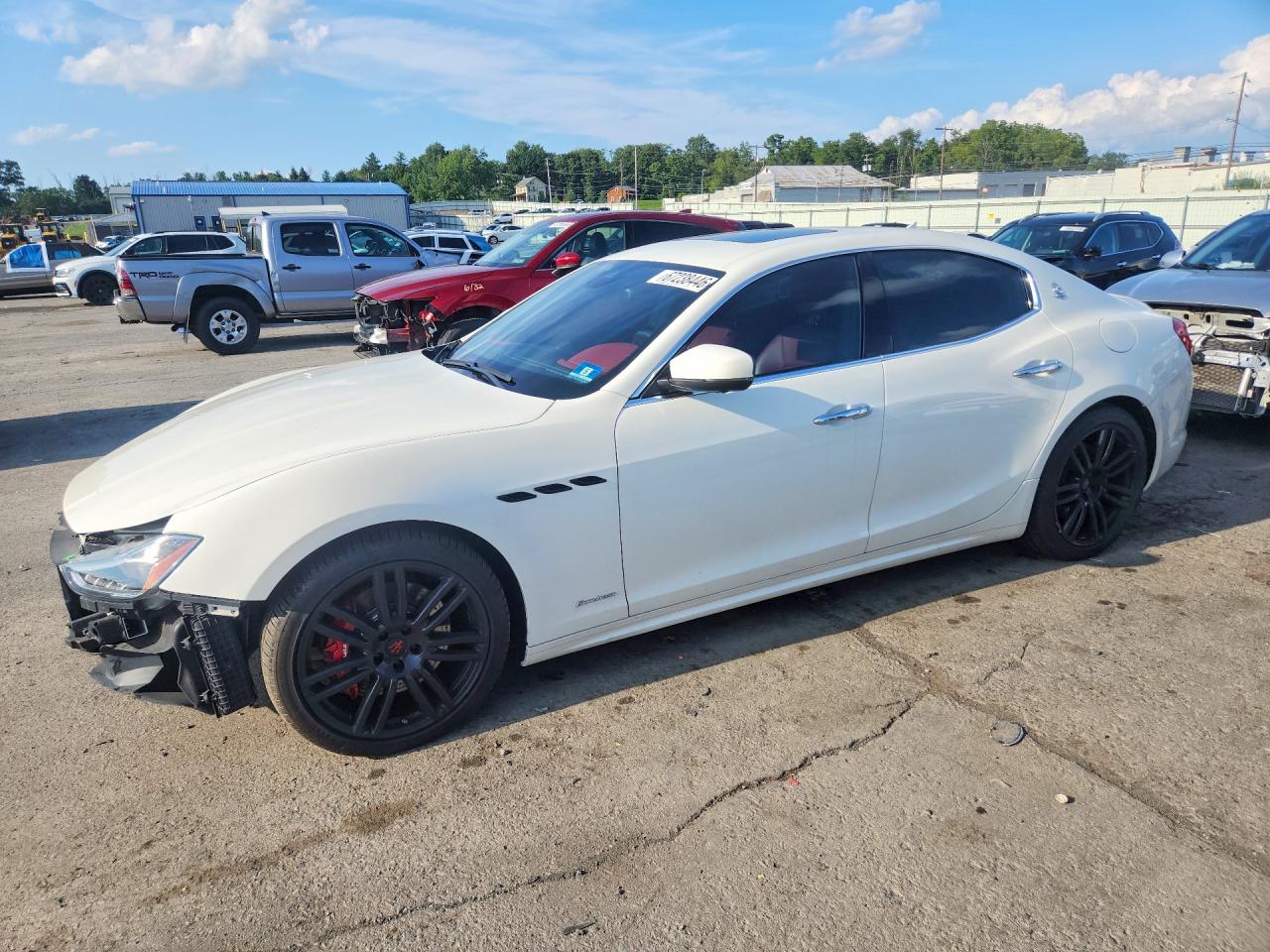 2018 MASERATI GHIBLI Luxury