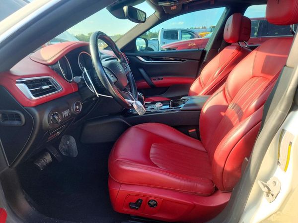 2018 MASERATI GHIBLI Luxury