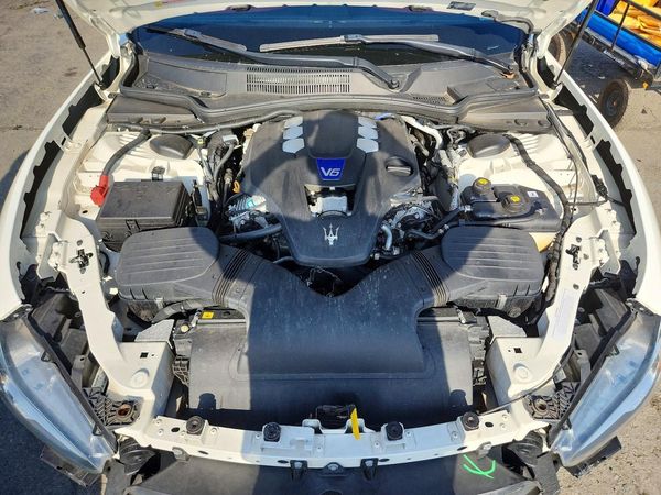 2018 MASERATI GHIBLI Luxury