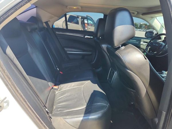 2017 CHRYSLER 300 Limited