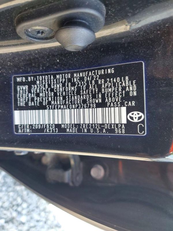2022 TOYOTA COROLLA