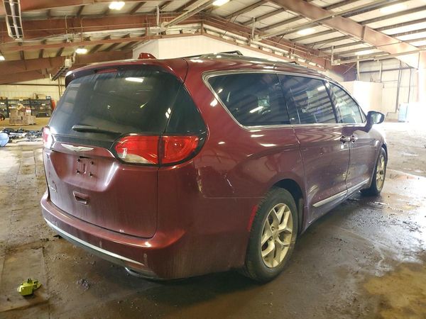 2018 CHRYSLER PACIFICA