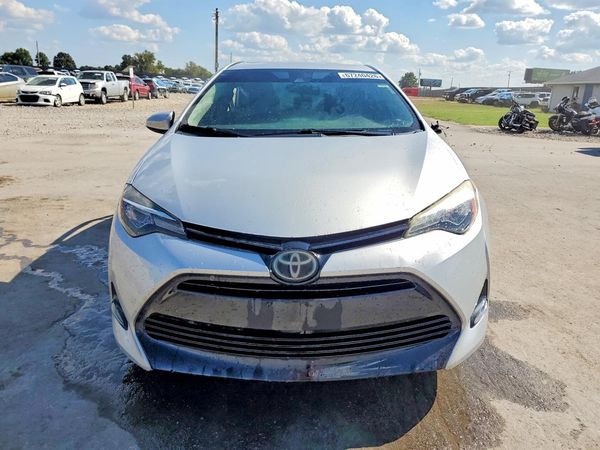2017 TOYOTA COROLLA
