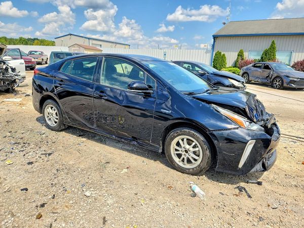 2020 TOYOTA PRIUS — Passenger 3/4