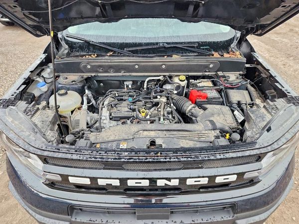 2021 FORD BRONCO SPORT Outer Banks — Engine bay