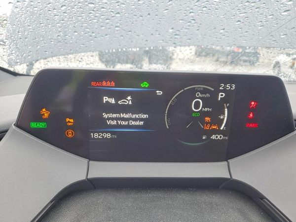 2024 TOYOTA PRIUS