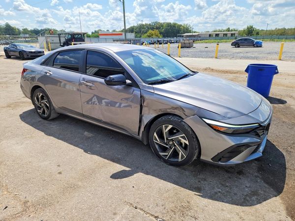 2025 HYUNDAI ELANTRA