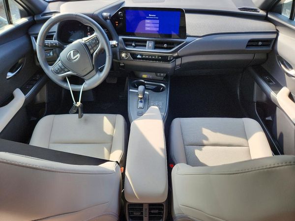 2025 LEXUS UX 300H