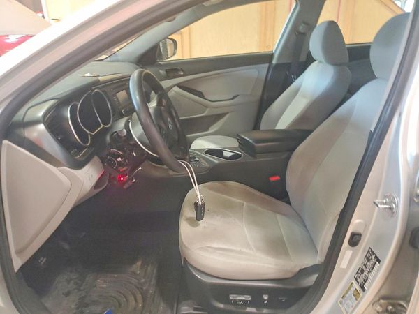 2014 KIA OPTIMA 2.4 LX STD/Conv
