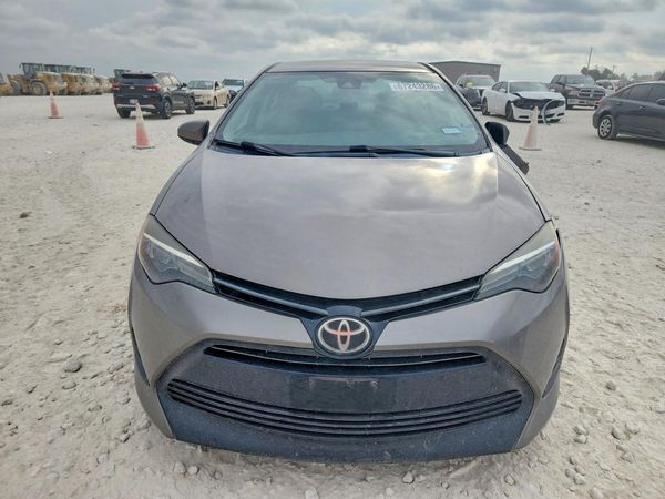 2017 TOYOTA COROLLA