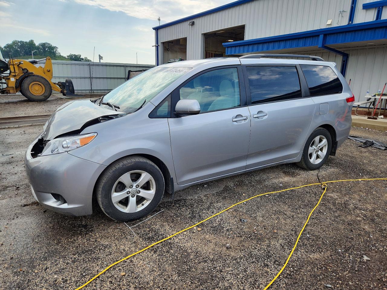2014 TOYOTA SIENNA