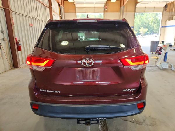 2017 TOYOTA HIGHLANDER SE/XLE
