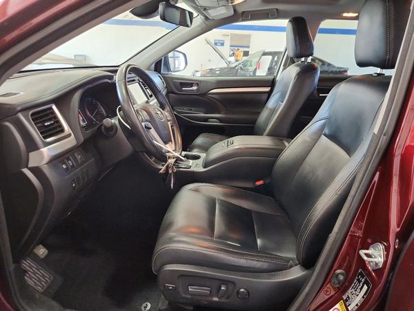 2017 TOYOTA HIGHLANDER SE/XLE