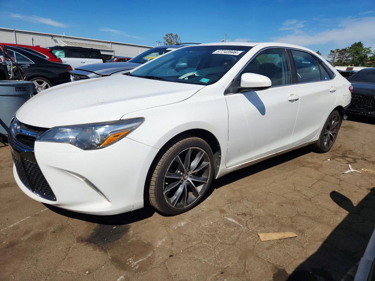 2015 TOYOTA CAMRY