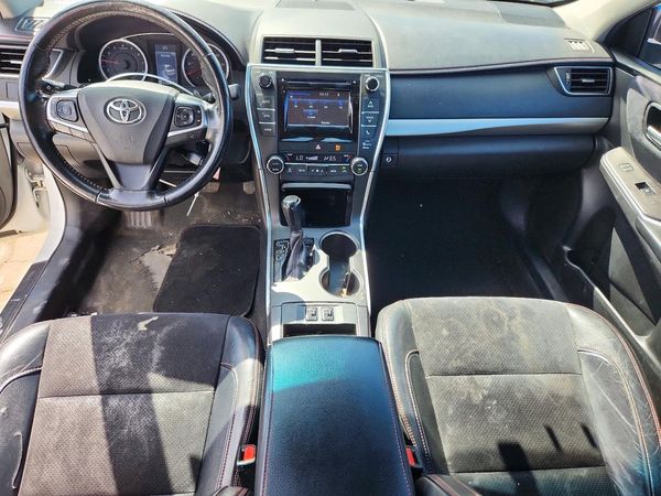 2015 TOYOTA CAMRY