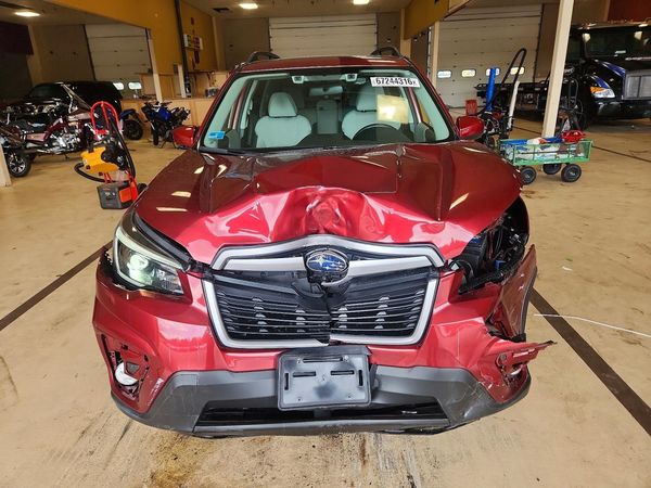 2021 SUBARU FORESTER