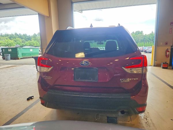 2021 SUBARU FORESTER