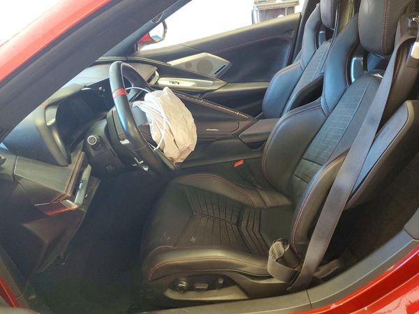 2021 CHEVROLET CORVETTE Premium 3LT — DENT