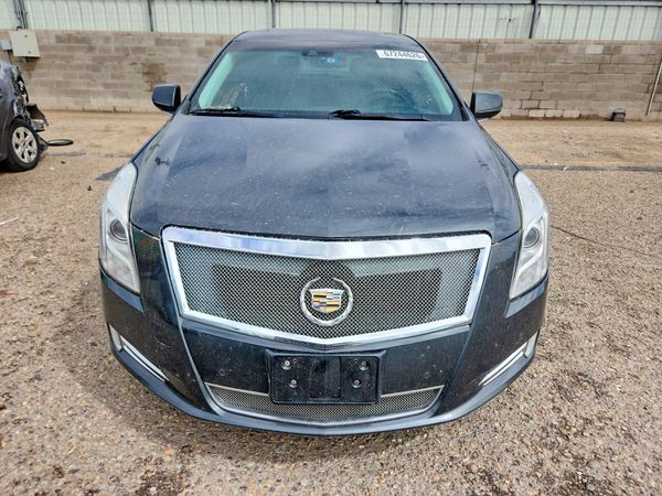 2013 CADILLAC XTS Luxury