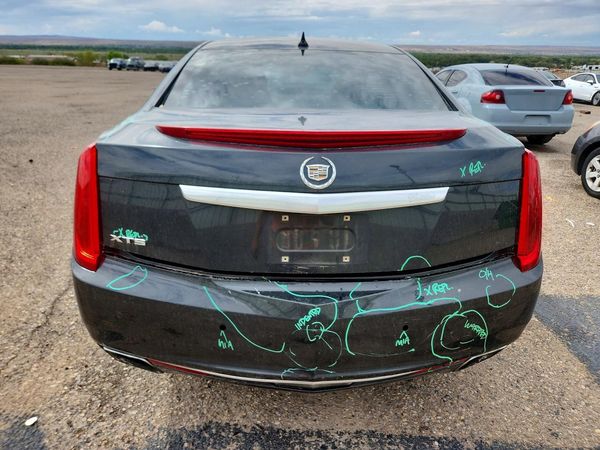 2013 CADILLAC XTS Luxury