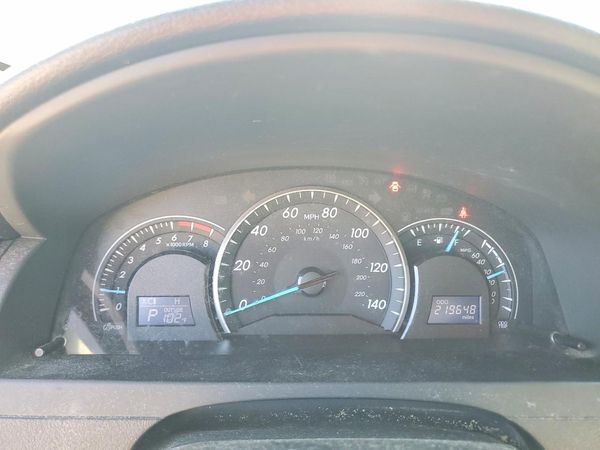 2012 TOYOTA CAMRY