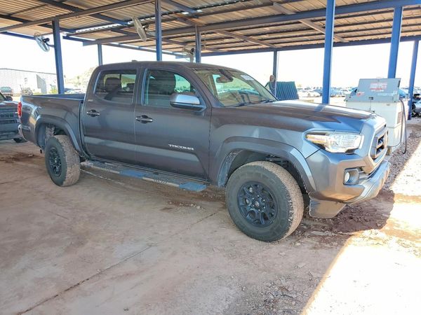 2022 TOYOTA TACOMA SR5
