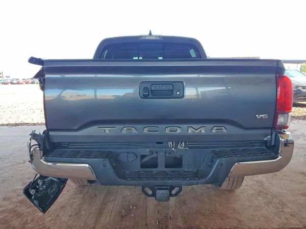2022 TOYOTA TACOMA SR5