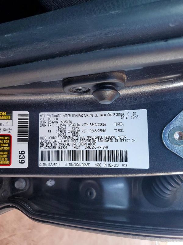 2022 TOYOTA TACOMA SR5