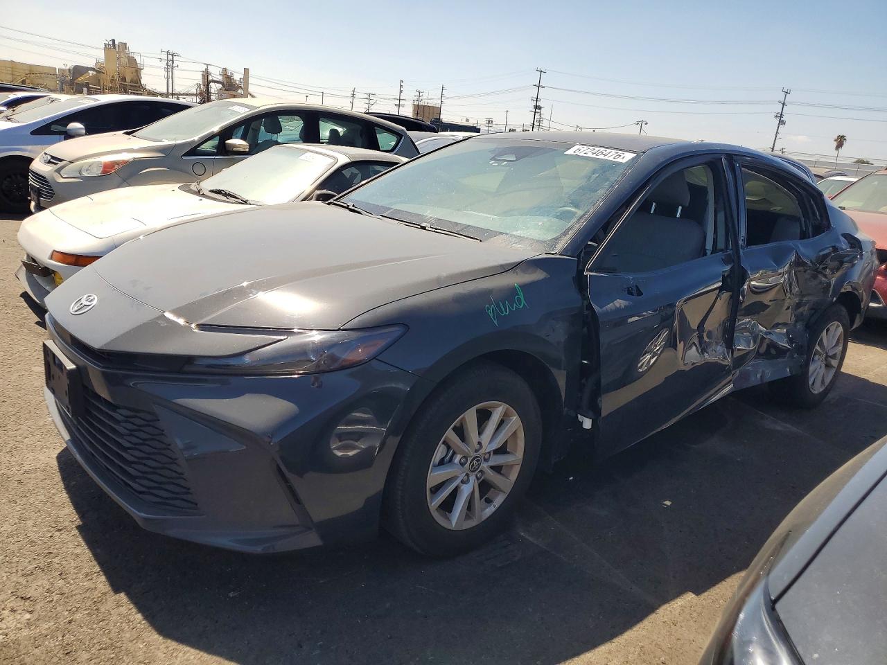 2025 TOYOTA CAMRY