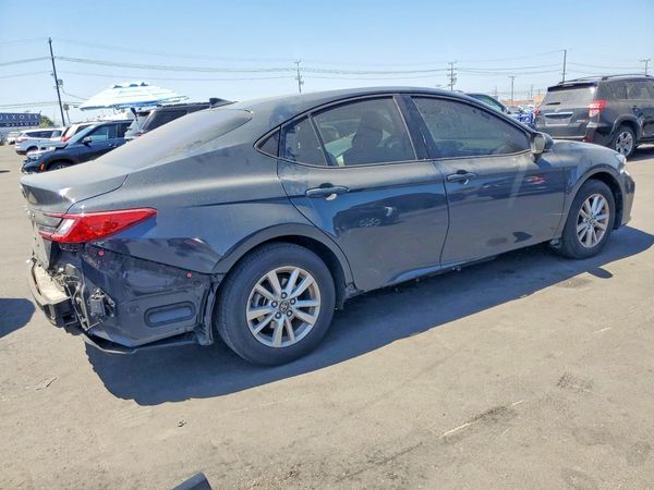 2025 TOYOTA CAMRY