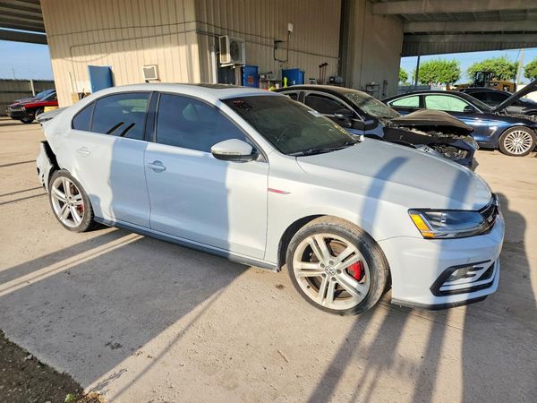 2017 VOLKSWAGEN JETTA