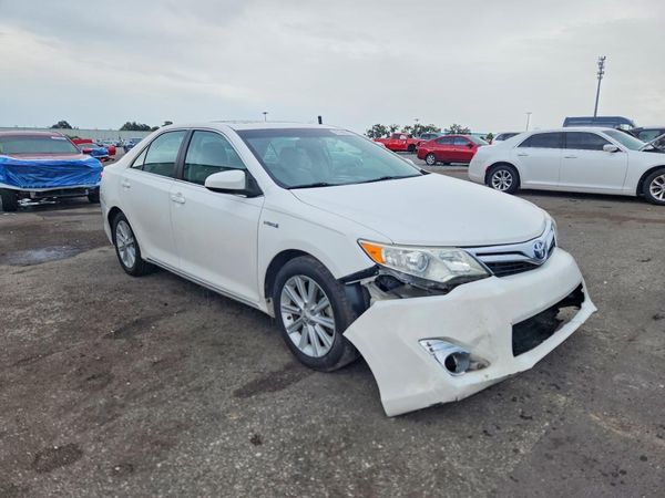 2012 TOYOTA CAMRY SOLA Hybrid